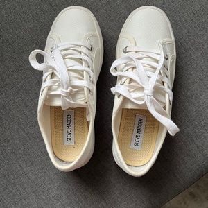 Platform sneakers